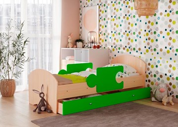 Кровать детская с ящиком и бортиками Мозайка, корпус Млечный дуб/фасад Лайм (щиты) в Норильске