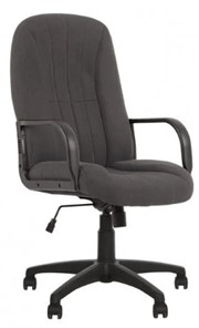 Кресло для офиса CLASSIC (PL64) ткань CAGLIARI серый С38 в Красноярске