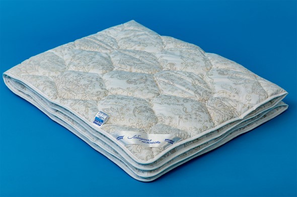 Одеяло всесезонное полутороспальное Лебединая нежность в Красноярске - изображение